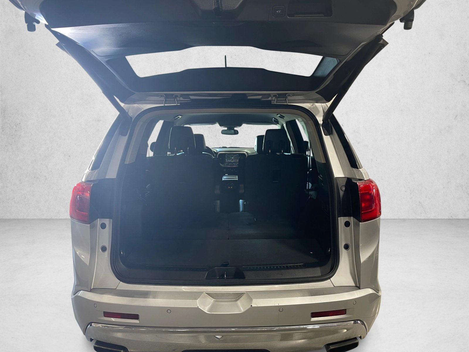 Used 2019 GMC Acadia Denali AWD/4WD image 23