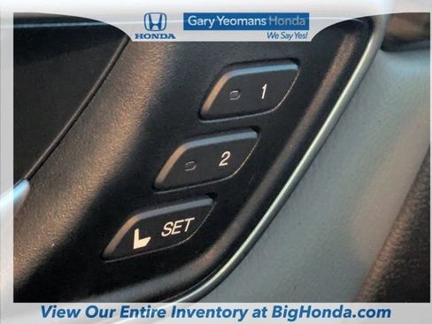 Used 2017 Honda CR-V Touring image 23