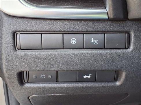 Certified 2023 Nissan Rogue Platinum w/ Platinum Premium Package image 10