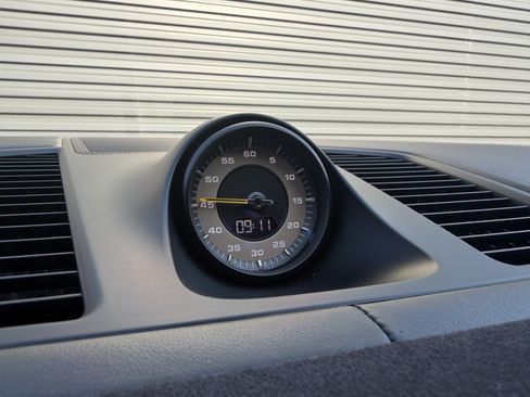 Certified 2023 Porsche Cayenne Turbo GT AWD/4WD image 37