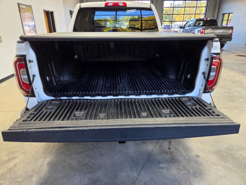 Used 2017 GMC Sierra 1500 SLT w/ SLT Premium Package AWD/4WD image 11