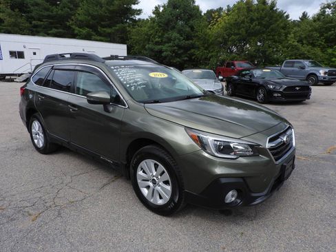 Used 2019 Subaru Outback 2.5i Premium AWD/4WD image 4