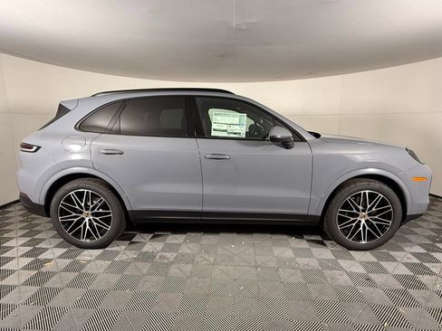 New 2026 Porsche Cayenne image 9