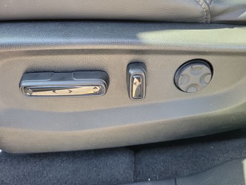 Used 2021 Honda CR-V Touring image 15