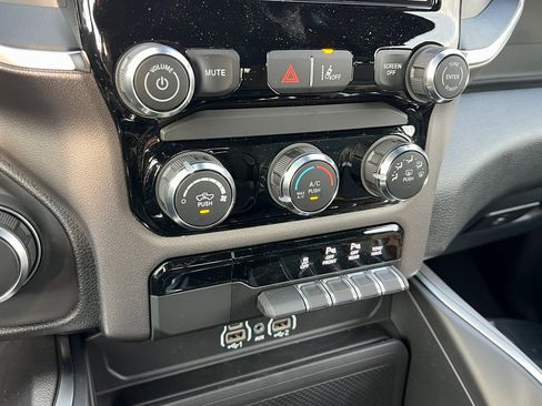 New 2026 RAM 1500 Express image 17