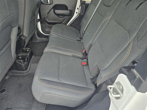 Used 2024 Jeep Wrangler Sport S image 11