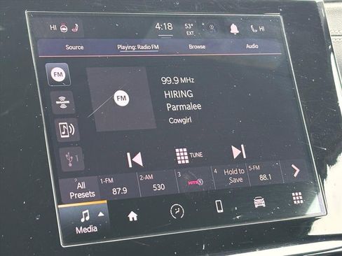 Used 2024 Jeep Grand Cherokee L Laredo image 4