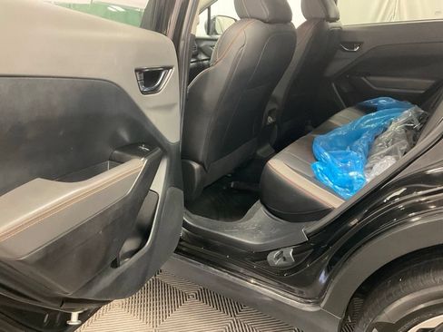 Used 2024 Subaru Crosstrek 2.5i Limited w/ Crosstrek Mirror Package AWD/4WD image 24
