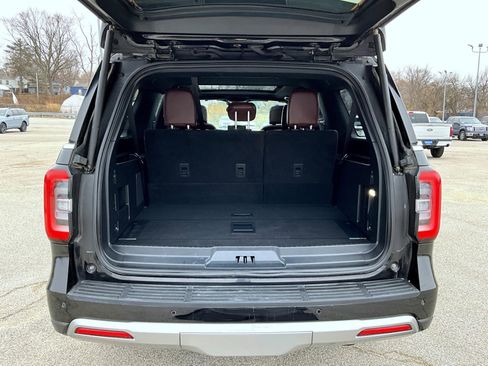 Used 2024 Ford Expedition Max Limited image 9