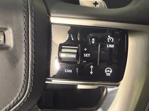 Used 2024 Land Rover Range Rover Long Wheelbase Autobiography image 14
