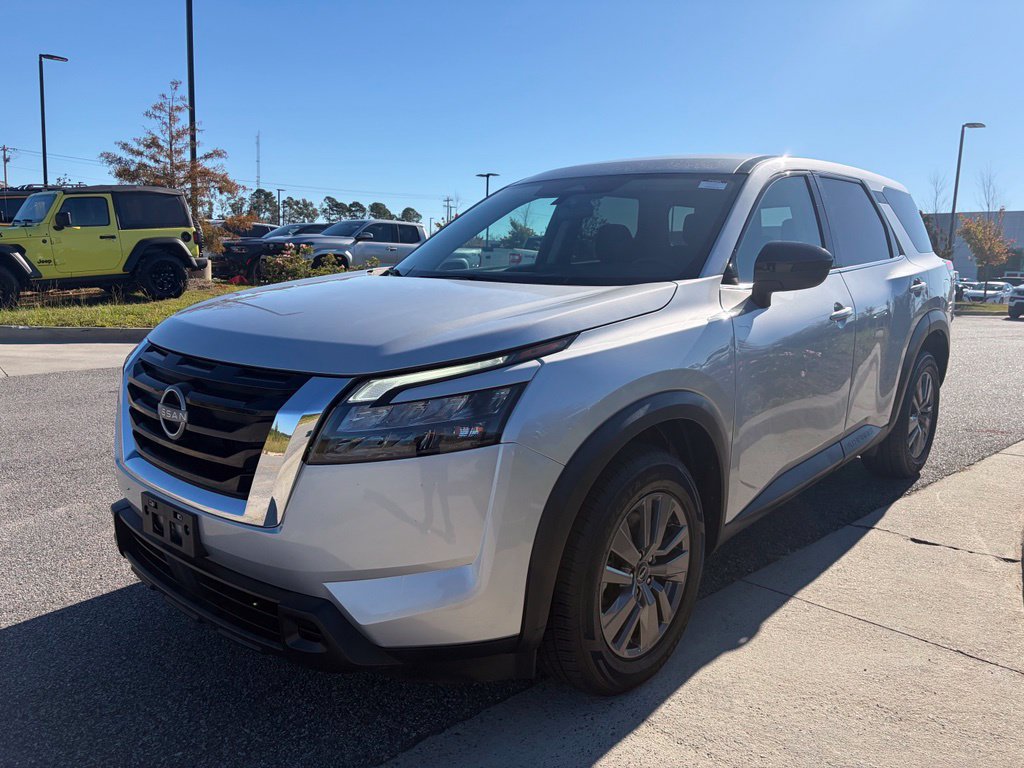 Used 2023 Nissan Pathfinder S FWD image 53