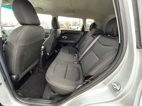 Used 2016 Kia Soul + image 26