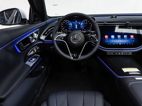 New 2026 Mercedes-Benz E 350 4MATIC Sedan image 13