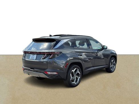 Used 2023 Hyundai Tucson Limited w/ Winter Package image 7