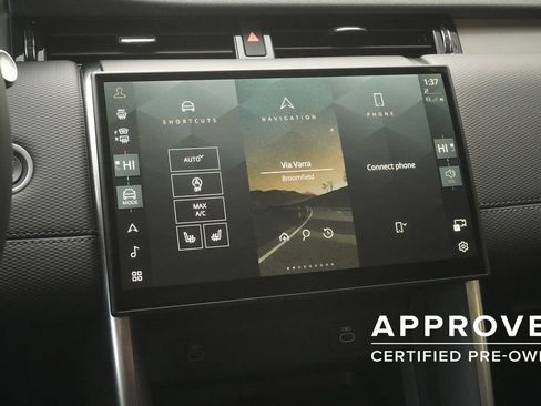 Used 2025 Land Rover Discovery Sport Dynamic SE image 15