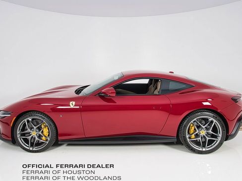 Used 2023 Ferrari Roma image 8
