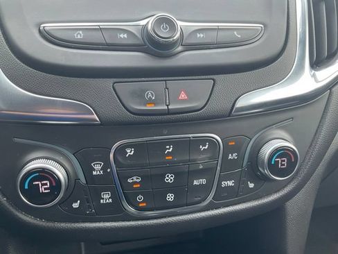 Used 2023 Chevrolet Equinox LT FWD image 7
