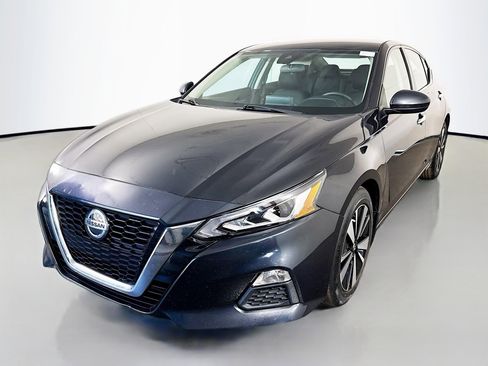 Used 2021 Nissan Altima 2.5 SV image 4