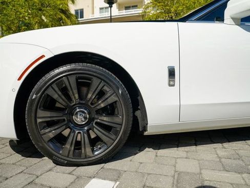 Used 2022 Rolls-Royce Ghost image 12