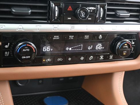 New 2026 Nissan Pathfinder Platinum AWD/4WD image 11
