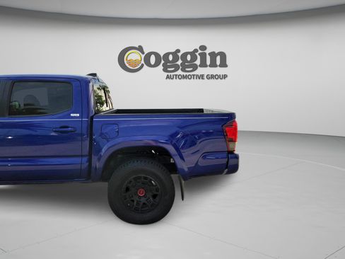 Used 2023 Toyota Tacoma SR5 w/ Technology Package AWD/4WD image 29