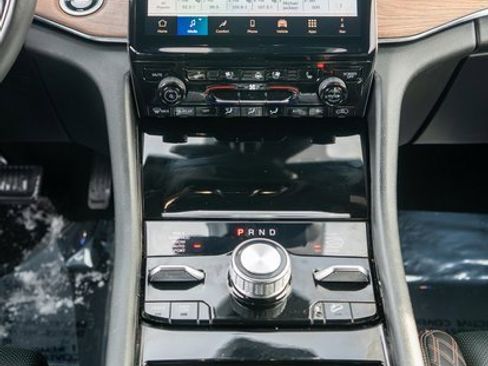 Used 2024 Jeep Grand Cherokee L Summit w/ High Altitude Package image 19