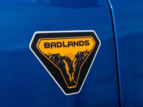 New 2025 Ford Bronco Badlands image 18