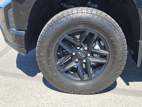 Used 2021 Chevrolet Silverado 1500 LT Trail Boss w/ Convenience Package II image 27