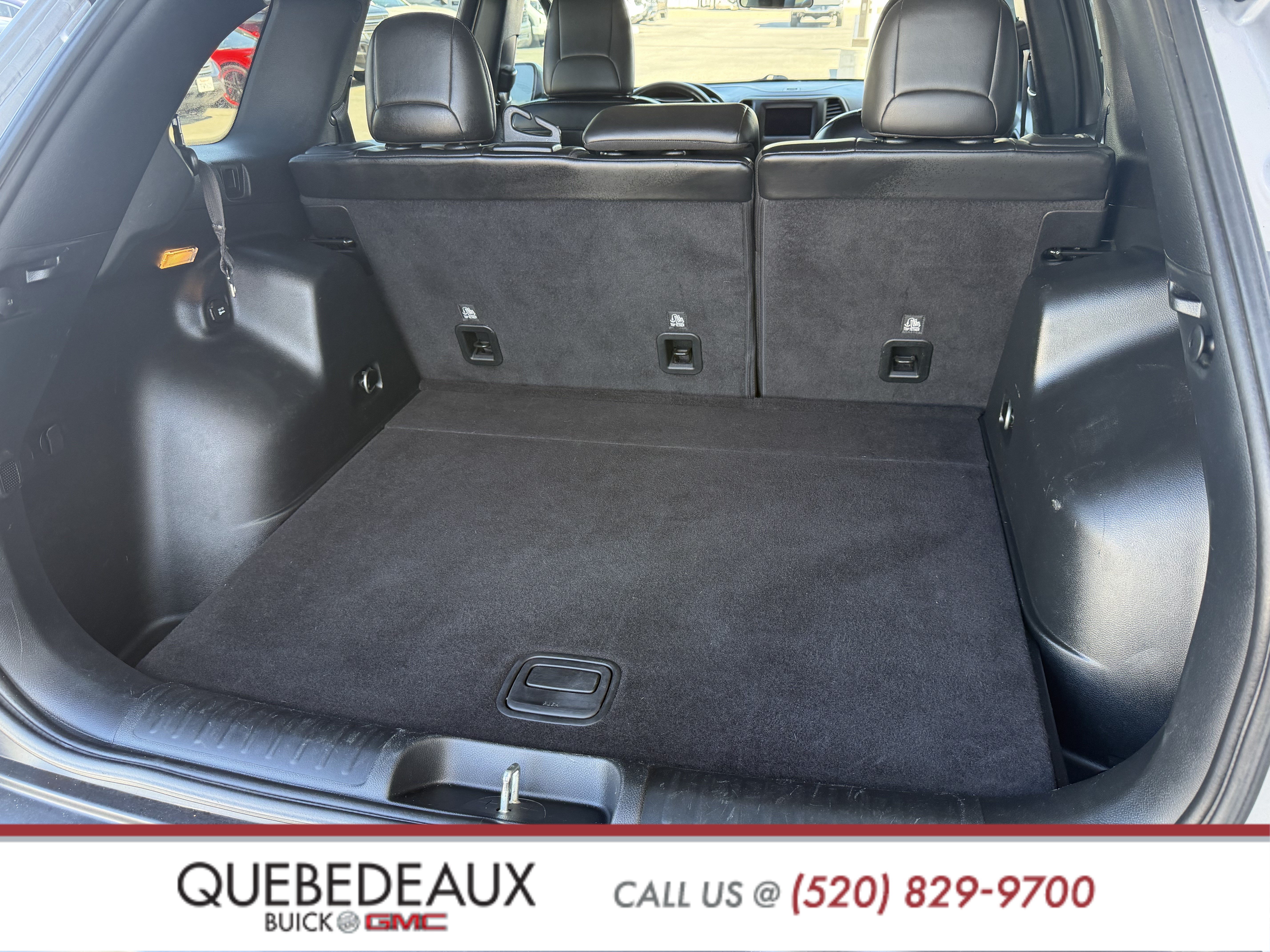Used 2020 Jeep Cherokee Latitude Plus FWD image 17