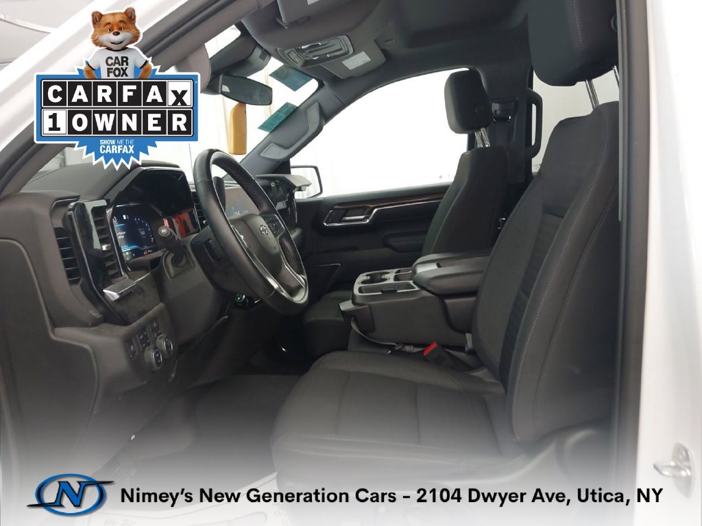 Used 2023 Chevrolet Silverado 1500 RST w/ Z71 Off-Road Package AWD/4WD image 4