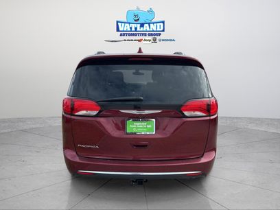Certified 2020 Chrysler Pacifica Touring-L w/ Premium Audio Group