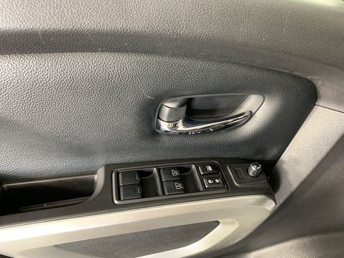 Used 2022 Nissan Titan SV RWD image 13