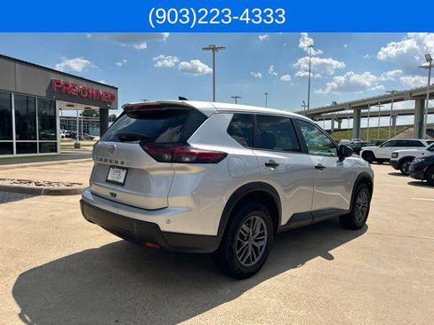 Used 2024 Nissan Rogue S FWD image 14