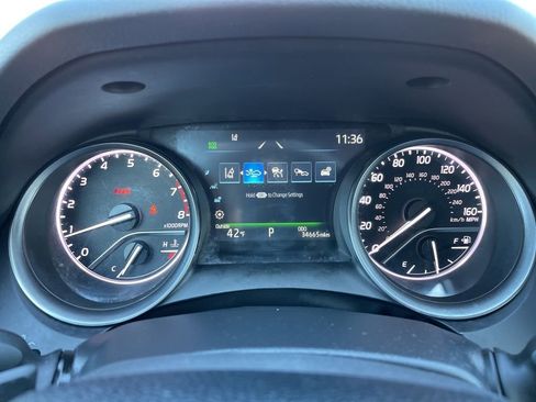 Used 2024 Toyota Camry SE image 9