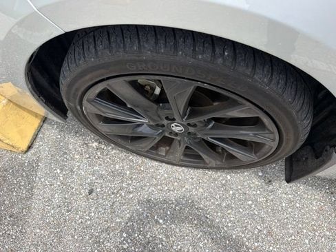 Used 2024 Toyota Corolla SE FWD image 12
