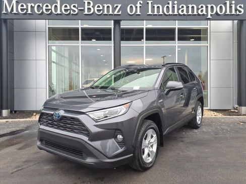 Used 2019 Toyota RAV4 XLE image 1