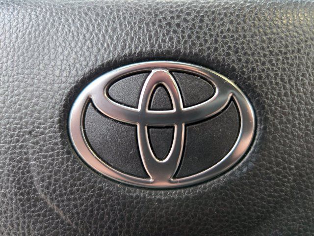 Used 2025 Toyota Tacoma TRD Off-Road AWD/4WD image 33