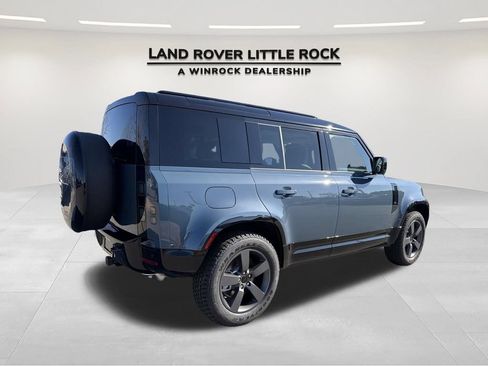 New 2026 Land Rover Defender 110 X-Dynamic SE AWD/4WD image 5