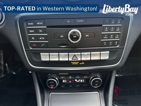 Used 2018 Mercedes-Benz CLA 250 4MATIC image 25