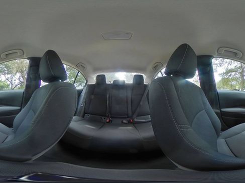 Used 2025 Toyota Corolla LE FWD image 40