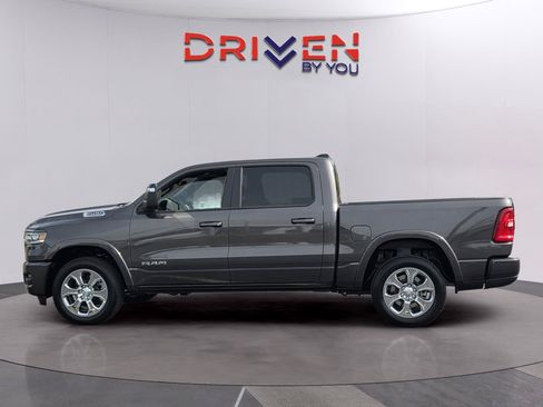 New 2026 RAM 1500 Big Horn AWD/4WD image 3