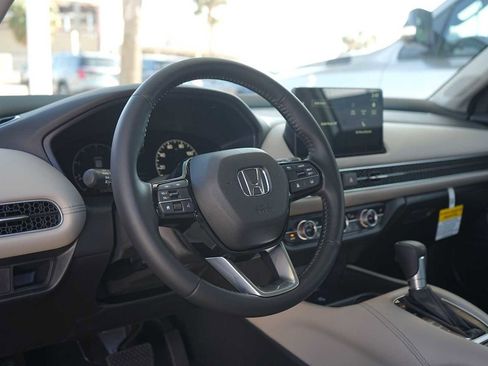 New 2026 Honda HR-V EX-L image 2