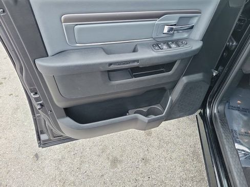 Used 2024 RAM 1500 Classic SLT image 21