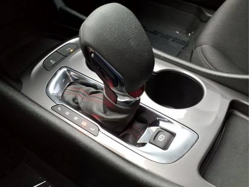 Used 2024 Chevrolet Malibu RS FWD image 23