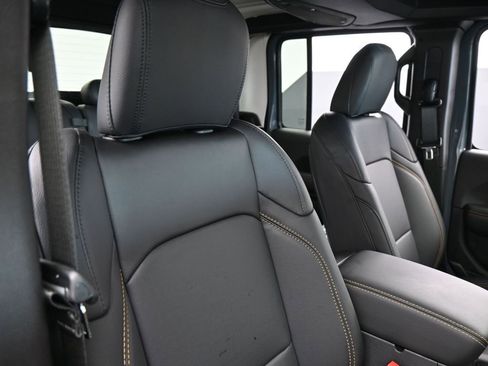 New 2026 Jeep Gladiator Sport image 34