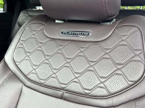 Used 2025 Ford Explorer Platinum w/ LUX Leather Package AWD/4WD image 12