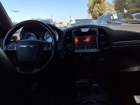 Used 2014 Chrysler 300 S w/ Light Group RWD image 17