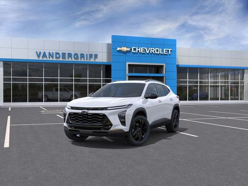 New 2026 Chevrolet Trax ACTIV w/ Sunroof Package FWD image 8