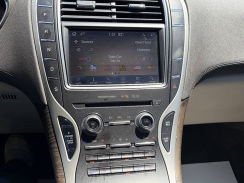 Used 2020 Lincoln Nautilus Reserve w/ Cargo Utility Package AWD/4WD image 18