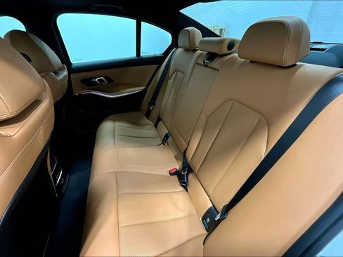 New 2025 BMW 330i Sedan RWD image 18